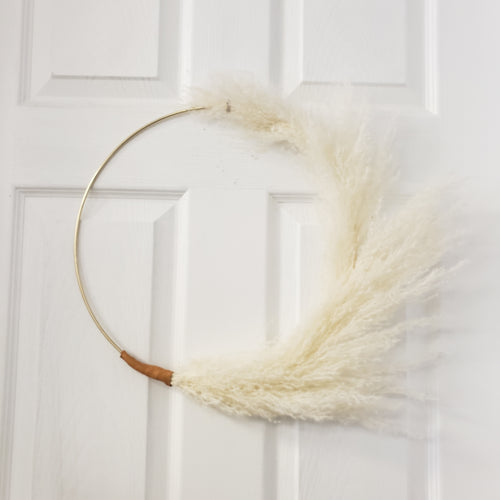 Pampass Grass 15 Inch Wreath